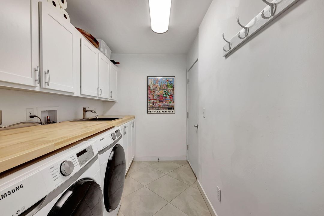 For Sale: $549,000 (3 beds, 2 baths, 2015 Square Feet)