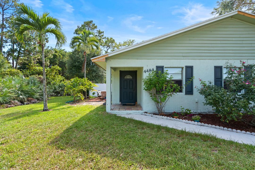 Active With Contract: $299,000 (3 beds, 2 baths, 1364 Square Feet)