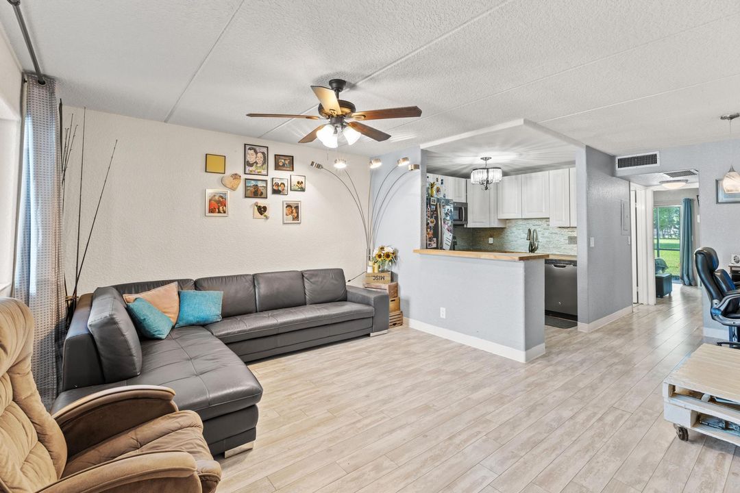 Active With Contract: $145,000 (1 beds, 1 baths, 630 Square Feet)