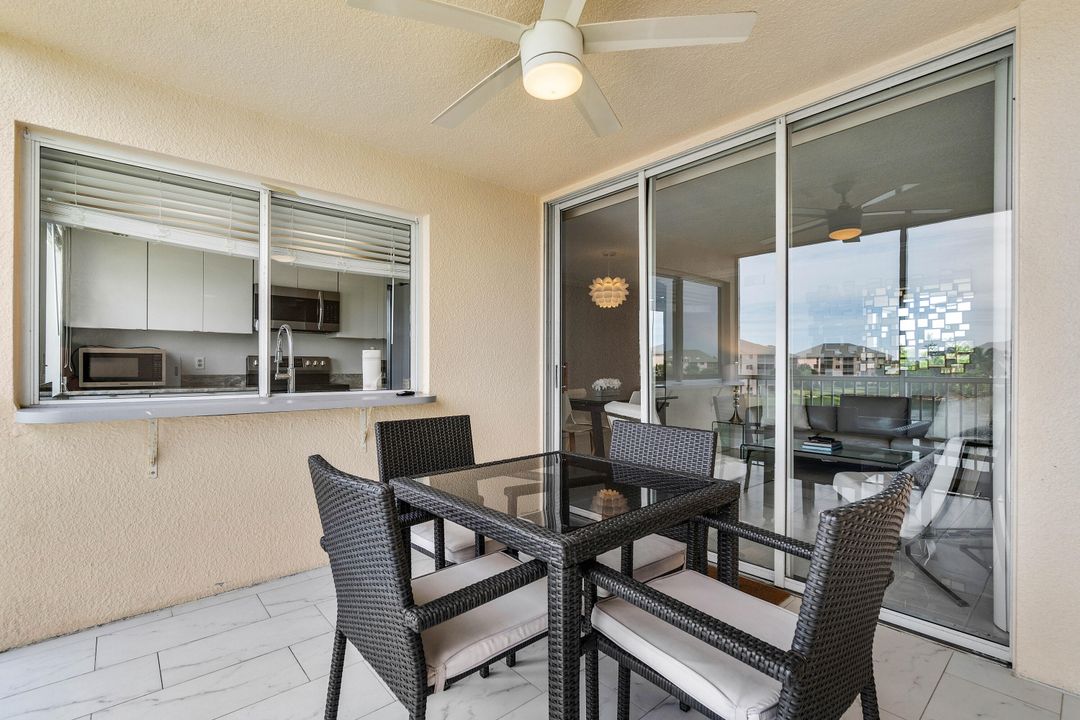 Active With Contract: $1,975 (1 beds, 1 baths, 821 Square Feet)