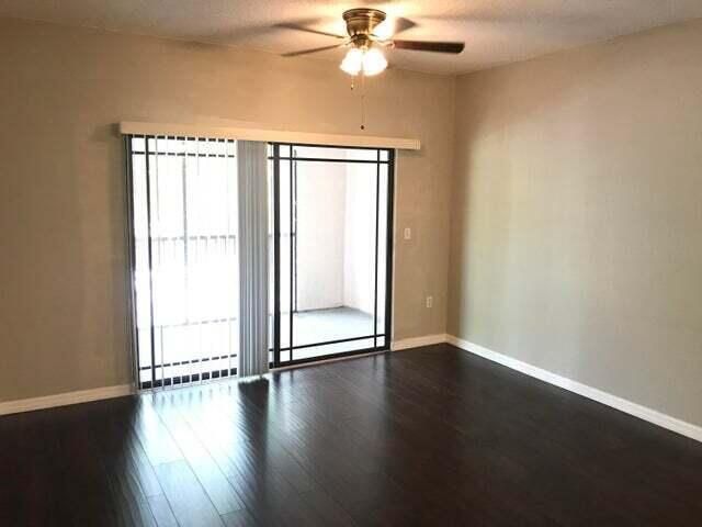 Active With Contract: $1,850 (1 beds, 1 baths, 819 Square Feet)