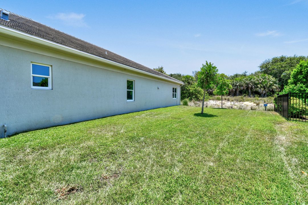 For Sale: $1,425,000 (4 beds, 3 baths, 3055 Square Feet)