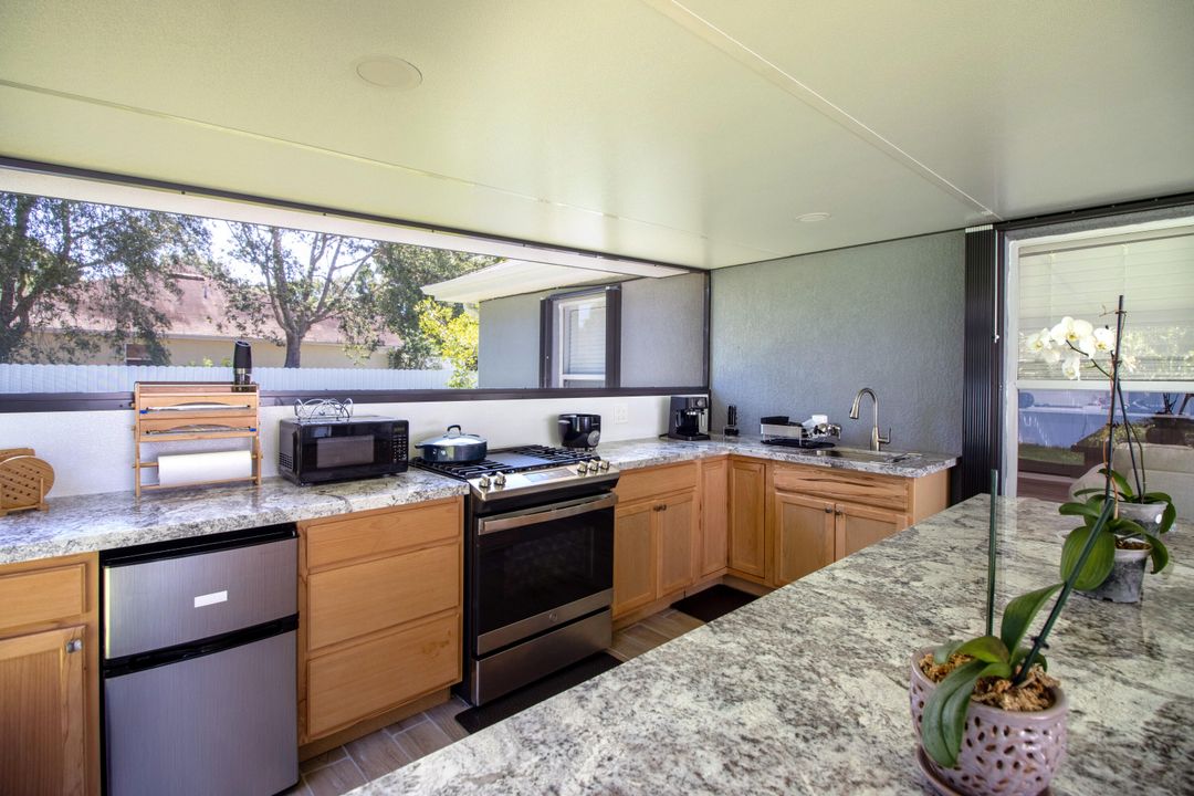 For Sale: $380,000 (3 beds, 2 baths, 1549 Square Feet)