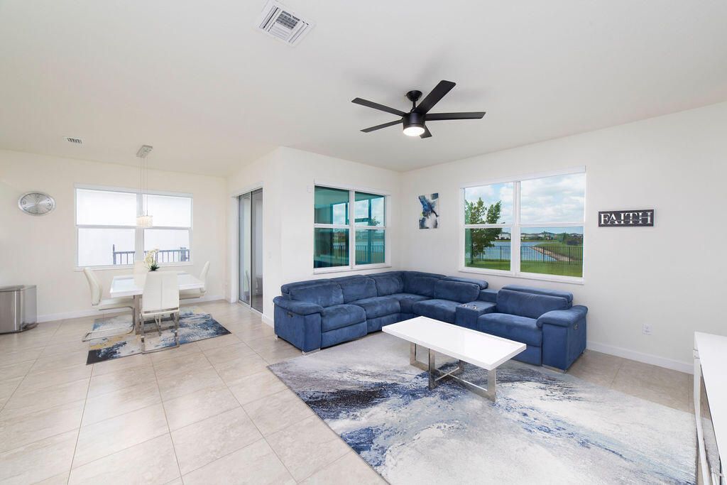 Active With Contract: $499,900 (4 beds, 3 baths, 2546 Square Feet)