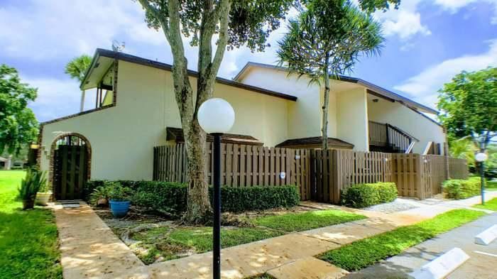 Active With Contract: $1,950 (1 beds, 1 baths, 740 Square Feet)