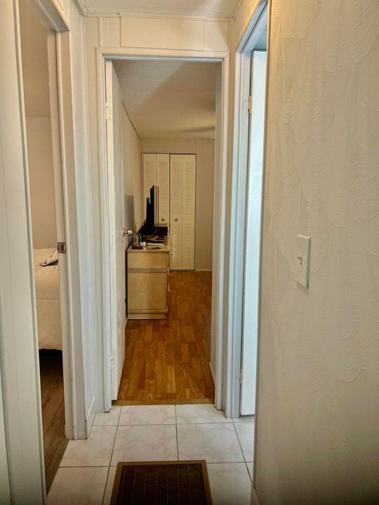 For Sale: $85,000 (2 beds, 2 baths, 1229 Square Feet)