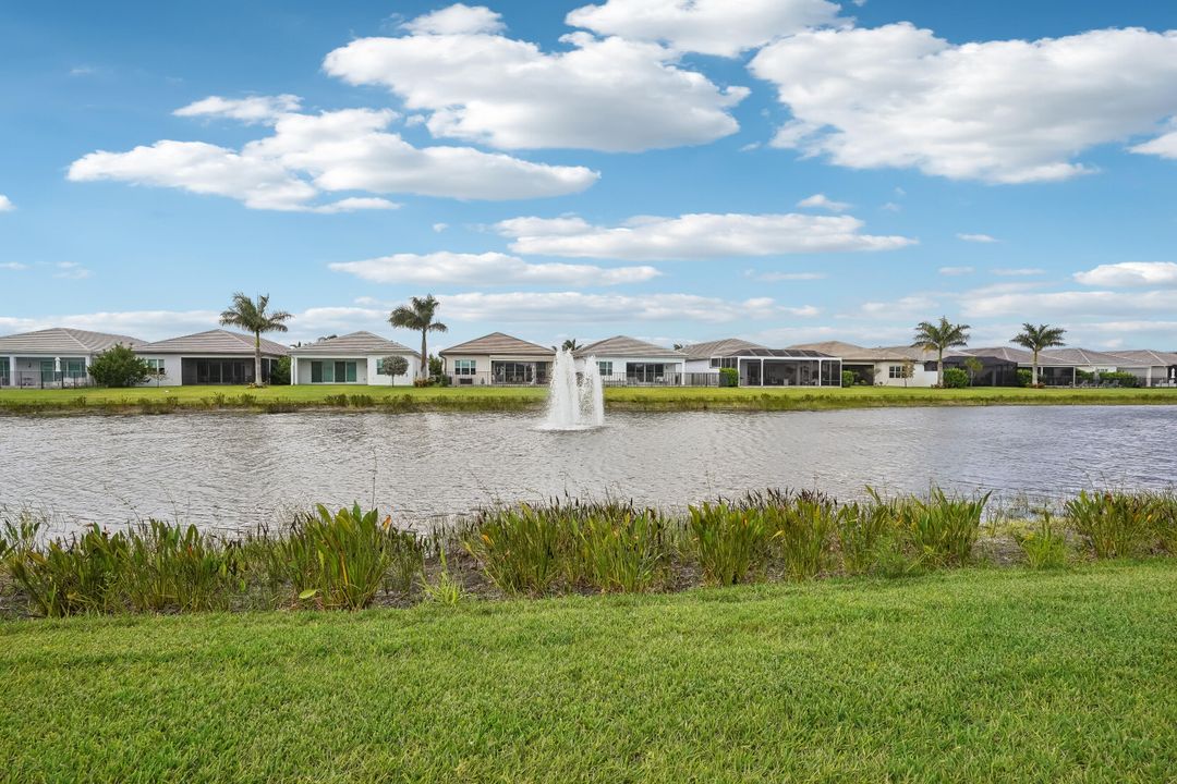 For Sale: $1,450,000 (3 beds, 3 baths, 2419 Square Feet)