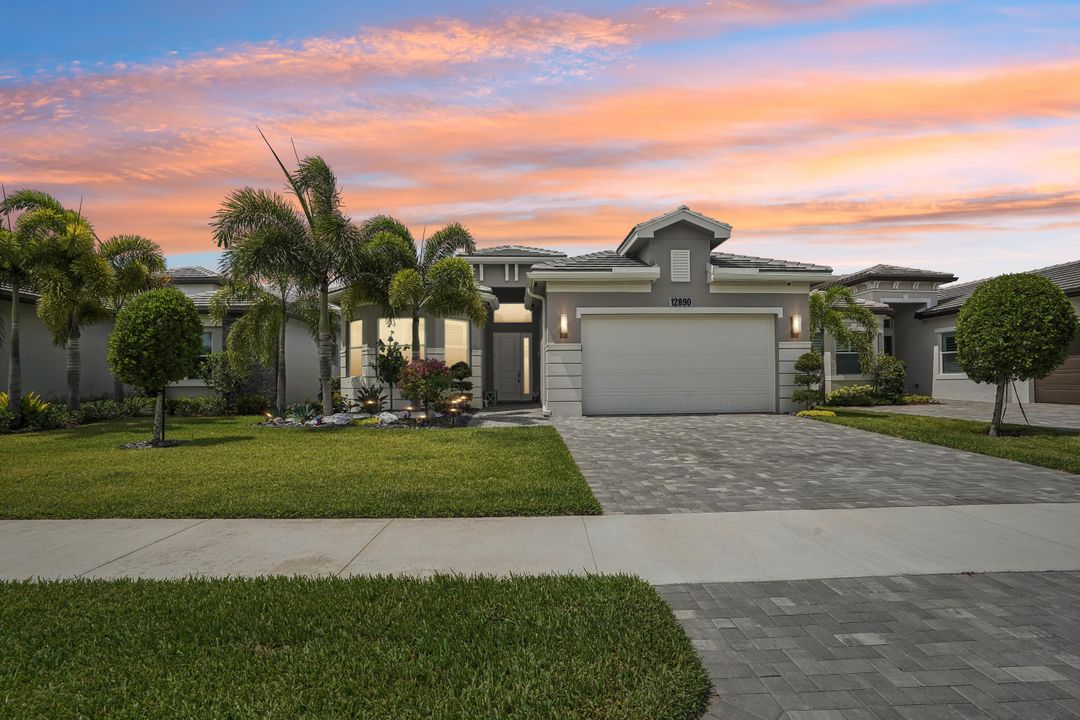 For Sale: $1,450,000 (3 beds, 3 baths, 2419 Square Feet)