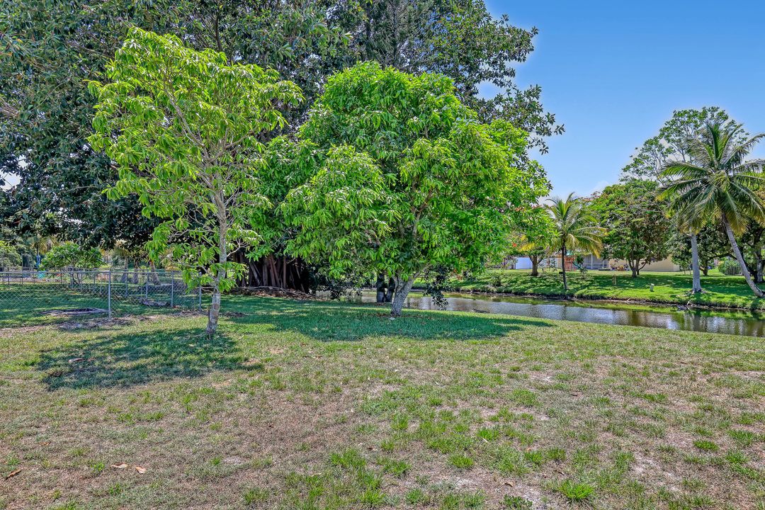 Active With Contract: $579,000 (3 beds, 2 baths, 1632 Square Feet)