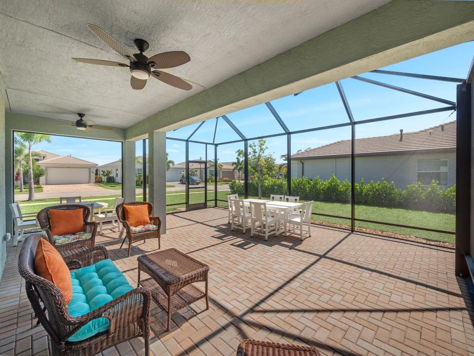 Active With Contract: $700,000 (4 beds, 3 baths, 2358 Square Feet)