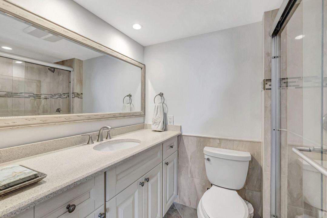 For Sale: $565,500 (2 beds, 2 baths, 1201 Square Feet)