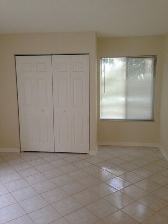 For Rent: $2,200 (2 beds, 2 baths, 1100 Square Feet)