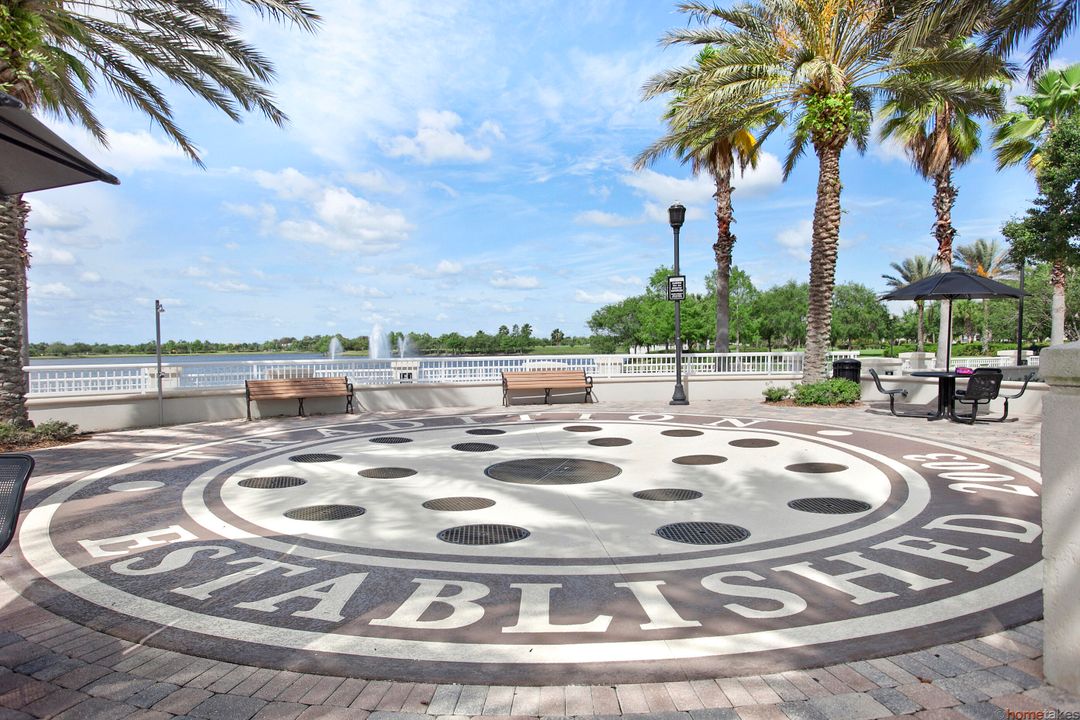 Active With Contract: $700,000 (4 beds, 3 baths, 2358 Square Feet)