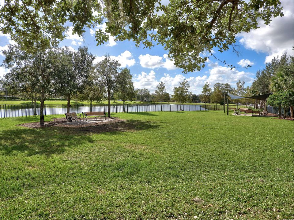 Active With Contract: $700,000 (4 beds, 3 baths, 2358 Square Feet)