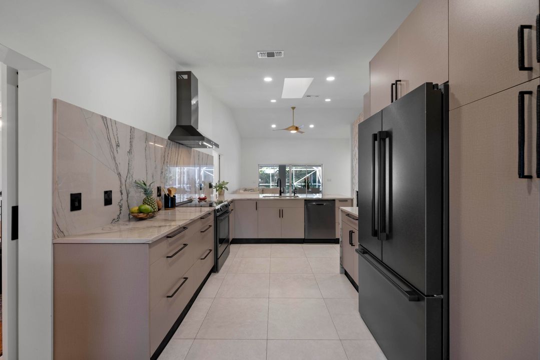 For Sale: $889,000 (4 beds, 2 baths, 2280 Square Feet)