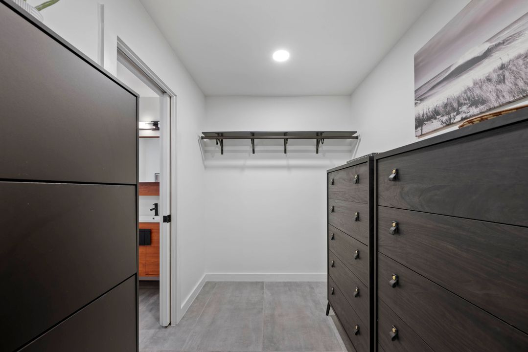 For Sale: $889,000 (4 beds, 2 baths, 2280 Square Feet)