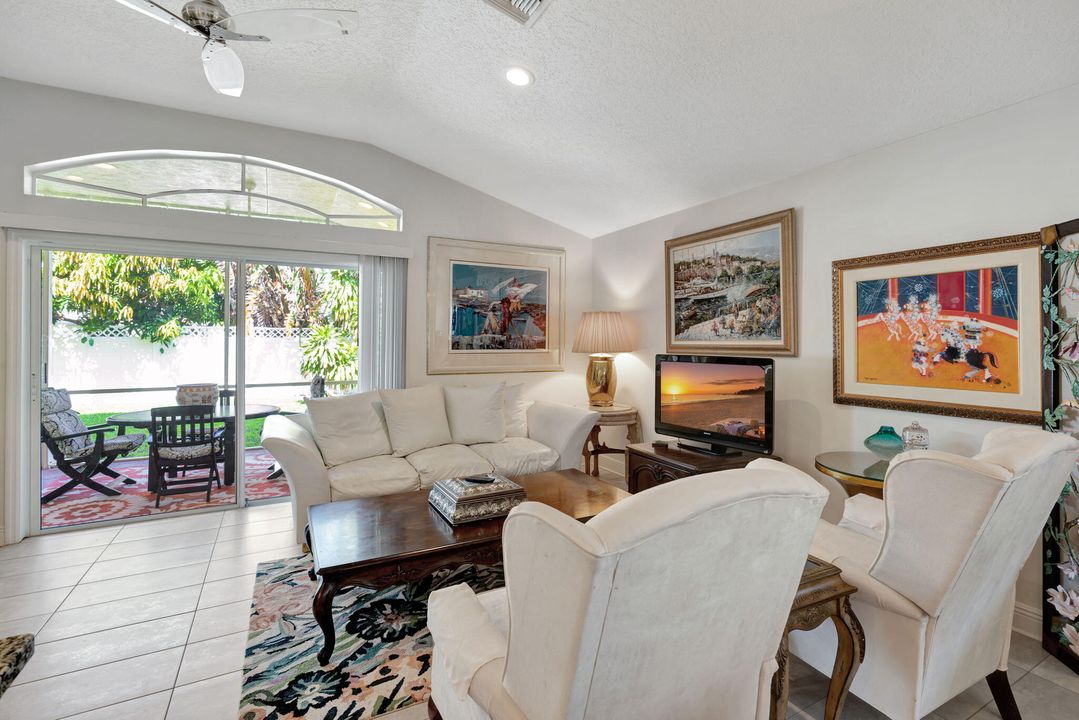 For Sale: $869,000 (3 beds, 2 baths, 2125 Square Feet)