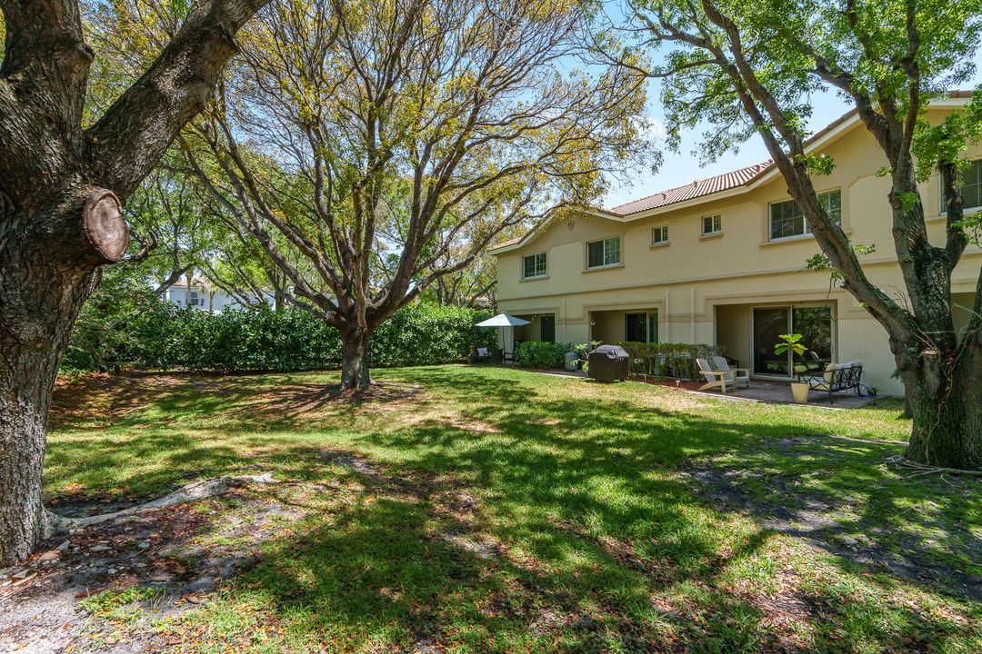 Active With Contract: $460,000 (3 beds, 2 baths, 1542 Square Feet)