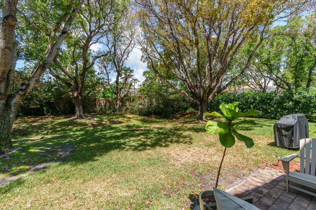 Active With Contract: $460,000 (3 beds, 2 baths, 1542 Square Feet)