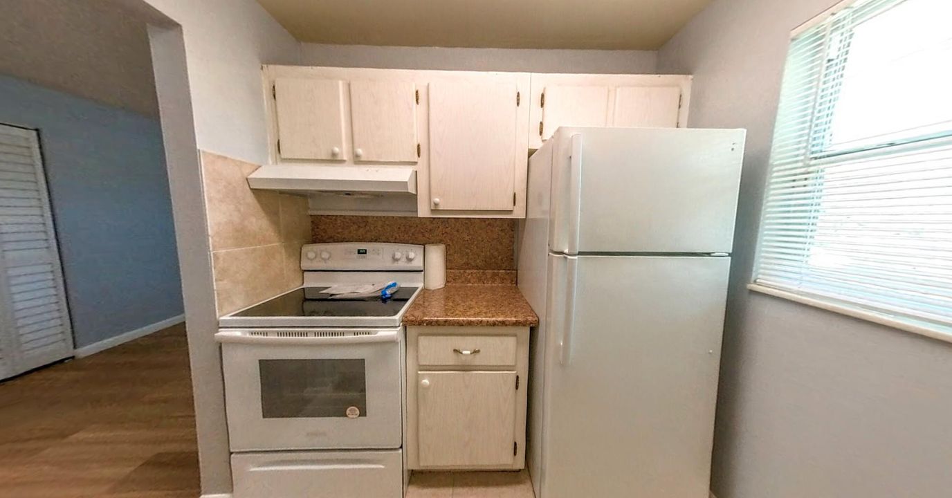 For Rent: $1,595 (1 beds, 1 baths, 573 Square Feet)