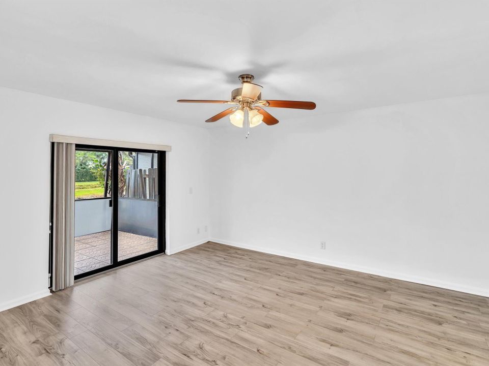 Active With Contract: $500,000 (3 beds, 2 baths, 1861 Square Feet)