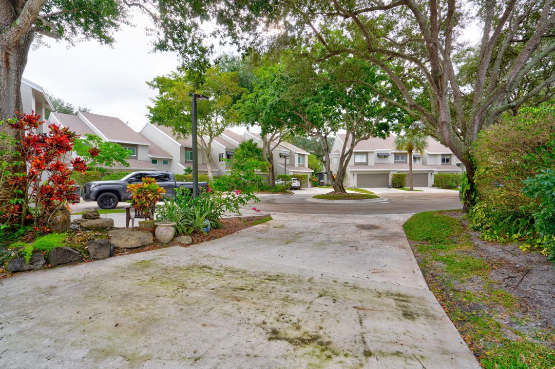 Active With Contract: $4,500 (3 beds, 2 baths, 2183 Square Feet)