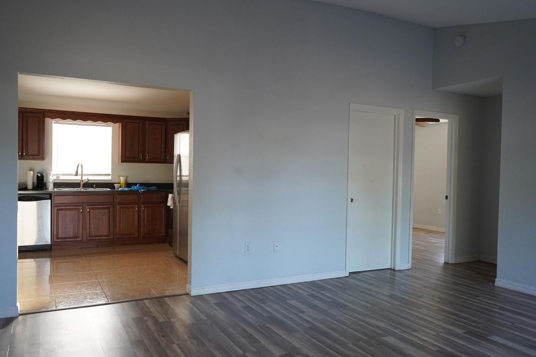 Active With Contract: $299,000 (3 beds, 2 baths, 1271 Square Feet)