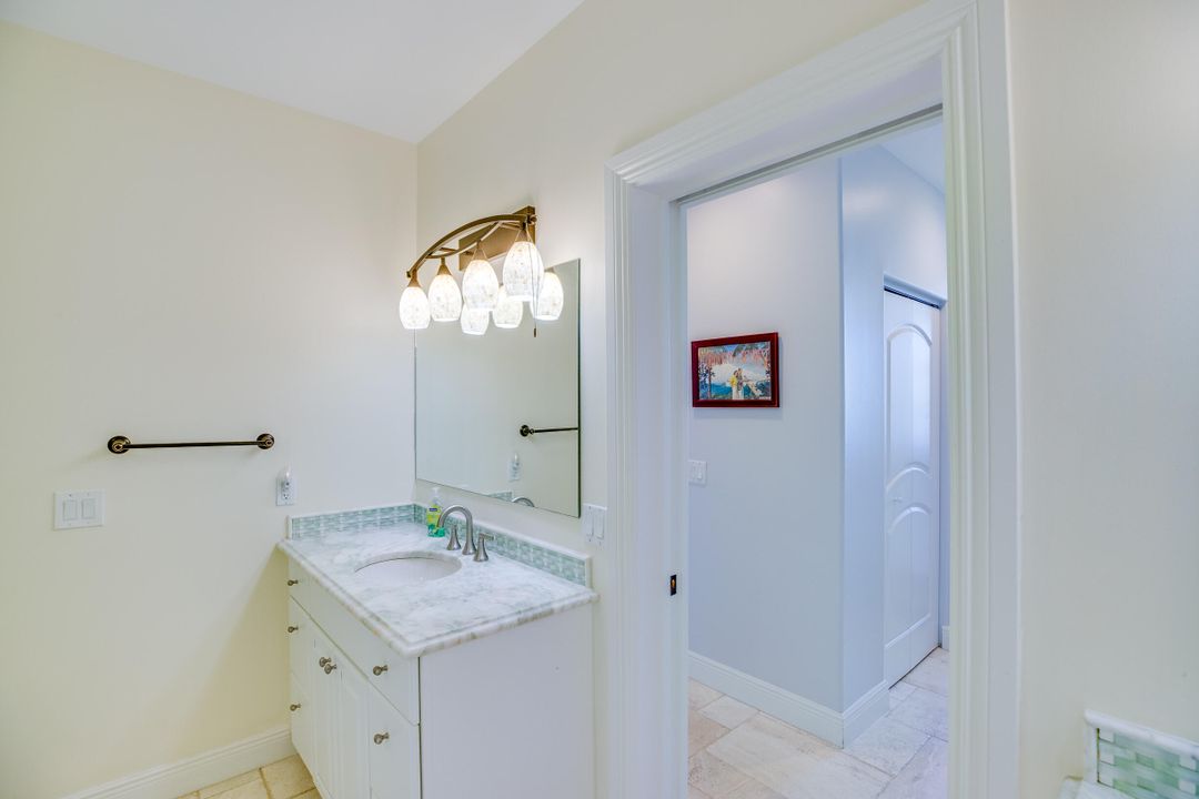 Active With Contract: $4,700 (3 beds, 2 baths, 2164 Square Feet)