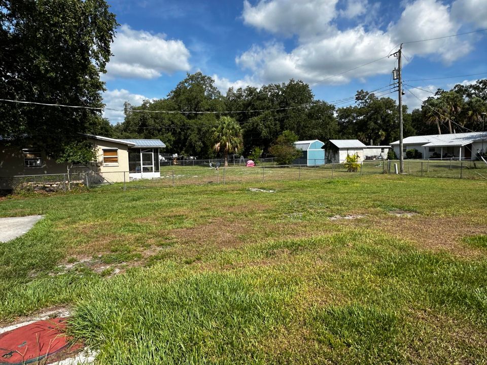 Active With Contract: $190,000 (3 beds, 2 baths, 1120 Square Feet)