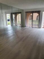Active With Contract: $2,200 (2 beds, 2 baths, 900 Square Feet)
