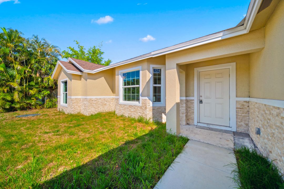 For Sale: $435,000 (3 beds, 2 baths, 1726 Square Feet)