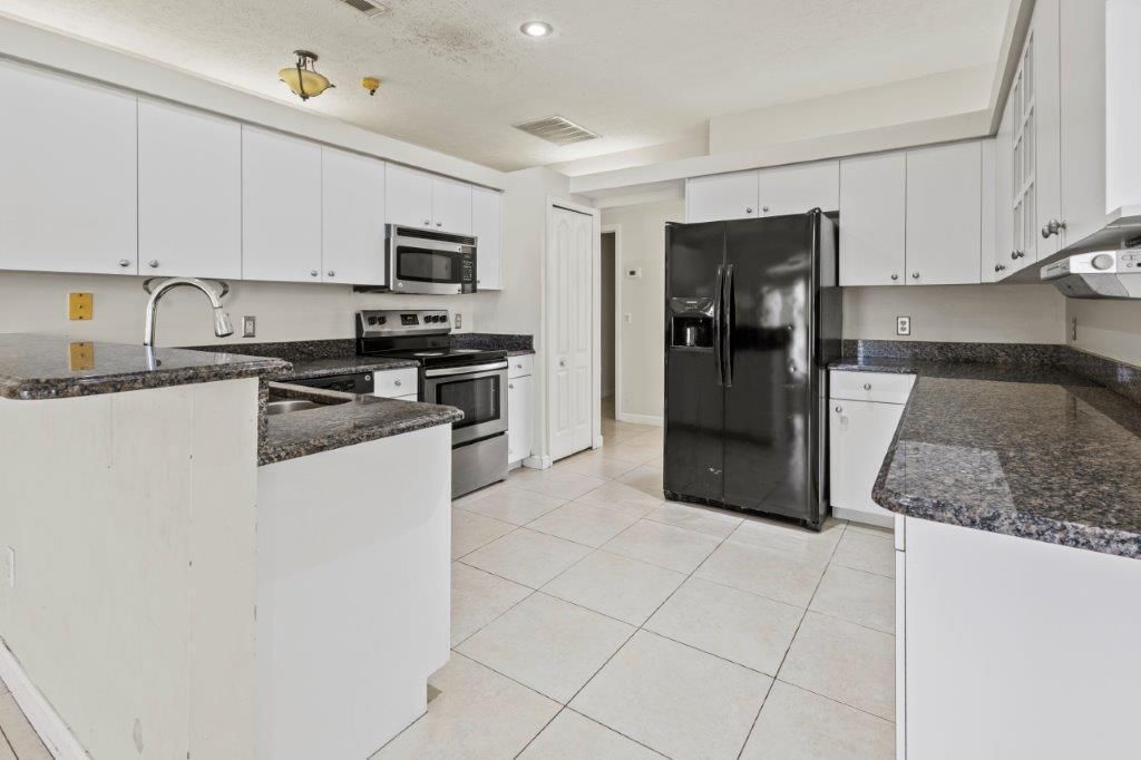 Active With Contract: $495,000 (3 beds, 2 baths, 2147 Square Feet)