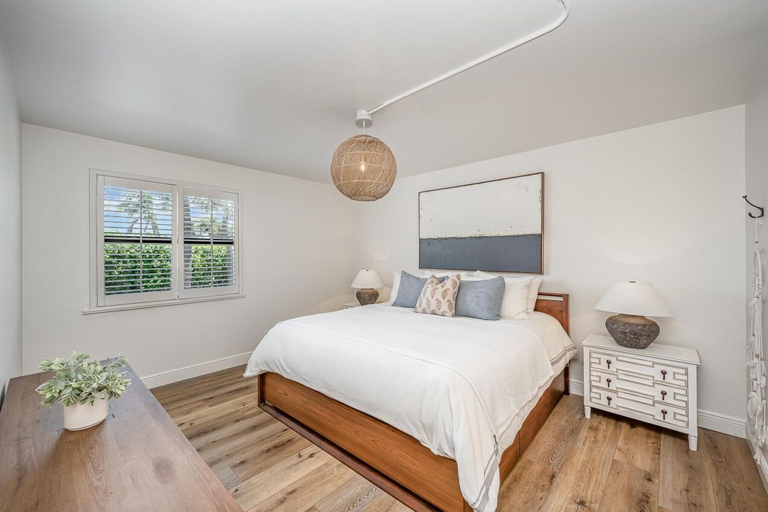 For Sale: $625,000 (2 beds, 2 baths, 1184 Square Feet)