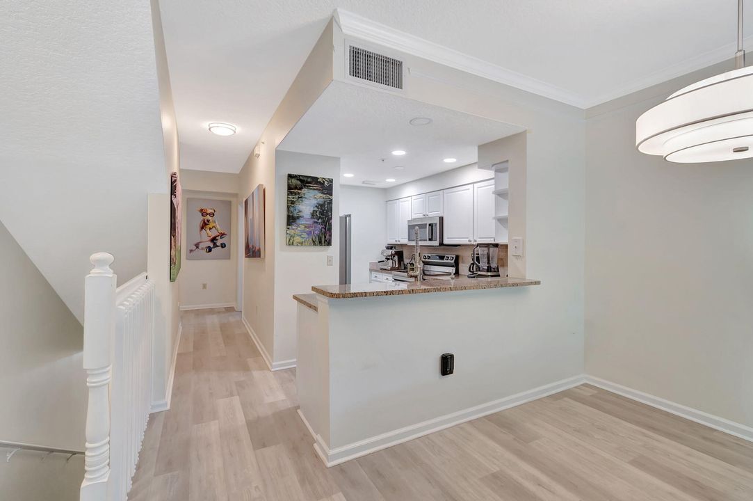 Active With Contract: $475,000 (3 beds, 2 baths, 1433 Square Feet)