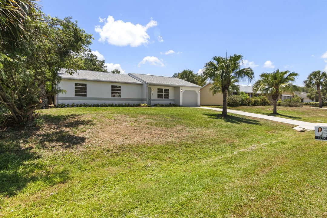 For Sale: $330,000 (3 beds, 2 baths, 1344 Square Feet)