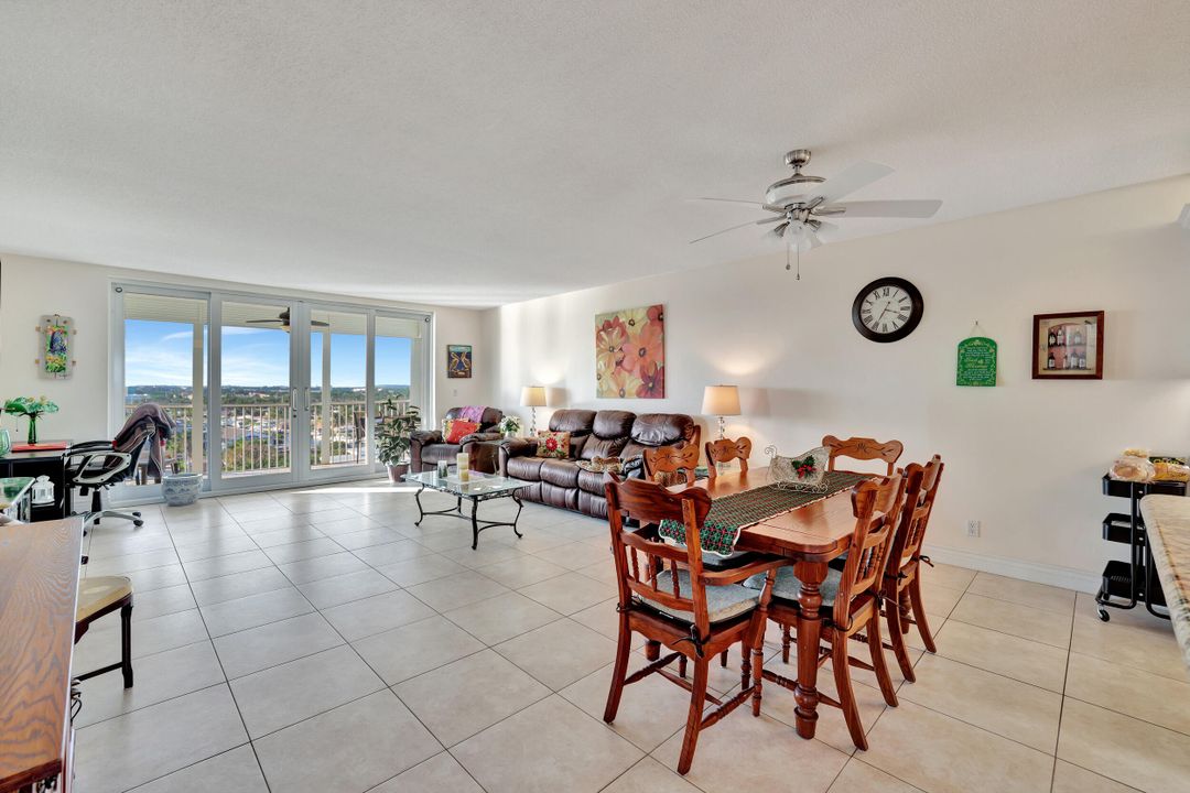 For Sale: $475,000 (2 beds, 2 baths, 1200 Square Feet)