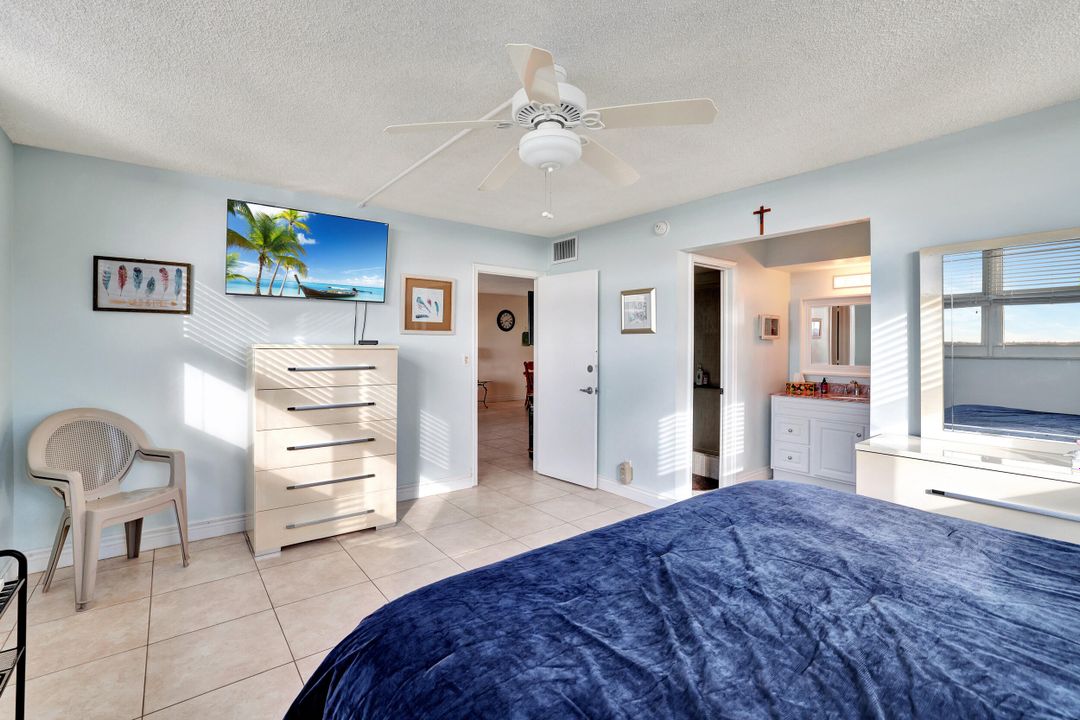 For Sale: $475,000 (2 beds, 2 baths, 1200 Square Feet)