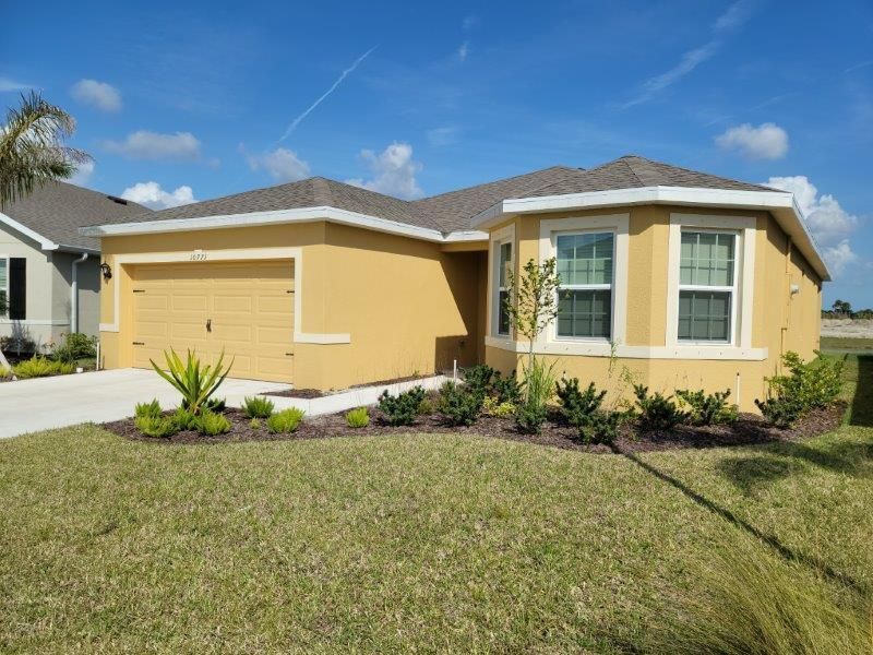 Active With Contract: $2,700 (3 beds, 2 baths, 1756 Square Feet)