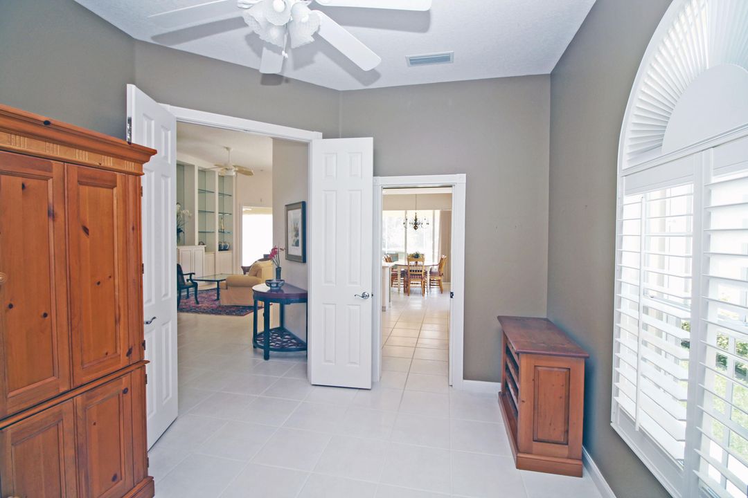 For Sale: $649,000 (3 beds, 2 baths, 1988 Square Feet)