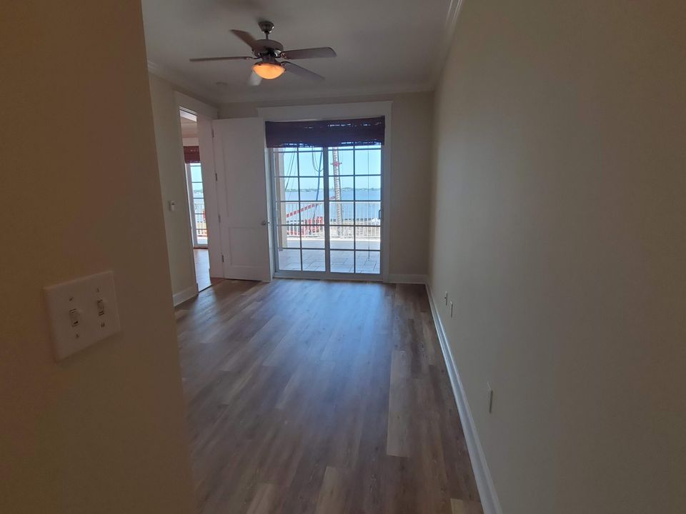 For Rent: $3,500 (2 beds, 2 baths, 1276 Square Feet)