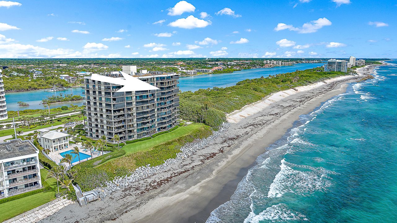 For Sale: $2,400,000 (3 beds, 2 baths, 1800 Square Feet)