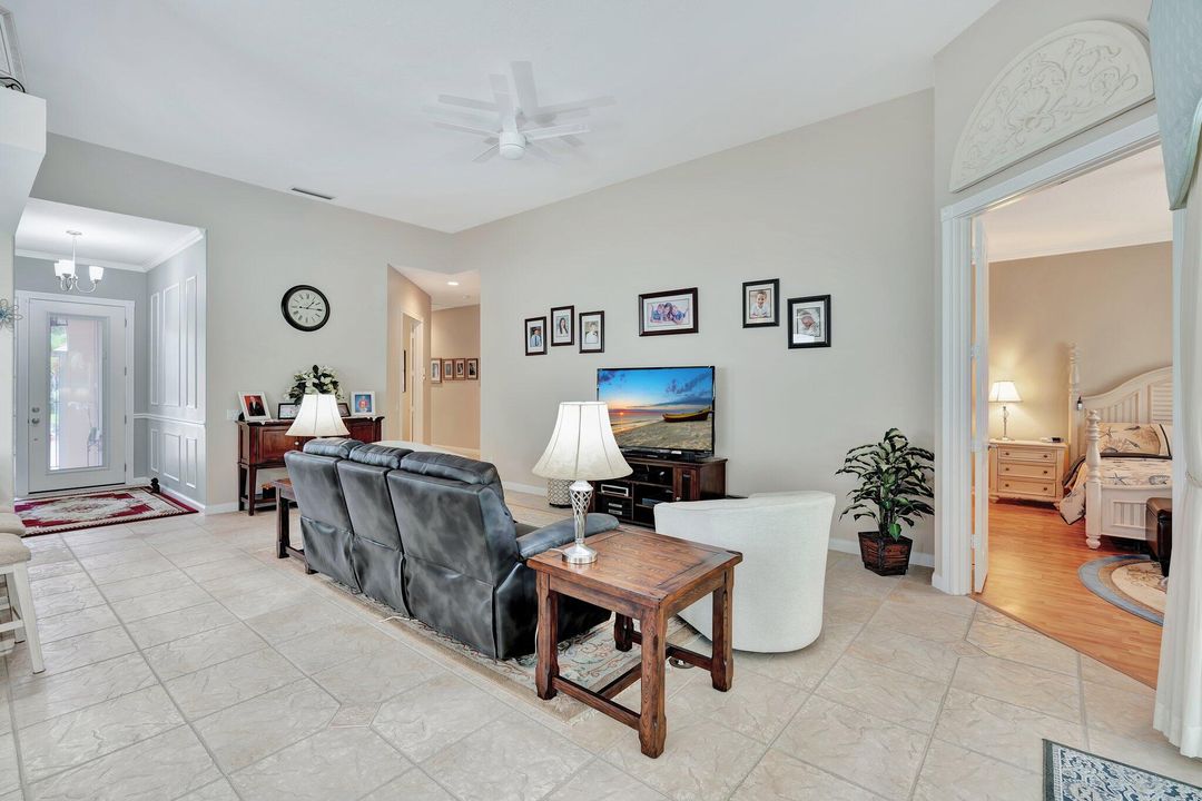 For Sale: $727,900 (3 beds, 2 baths, 2023 Square Feet)