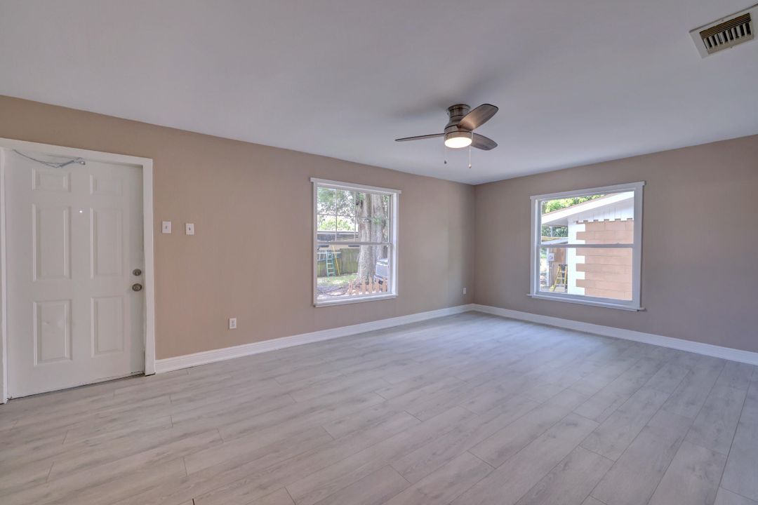 For Rent: $1,800 (2 beds, 3 baths, 2788 Square Feet)