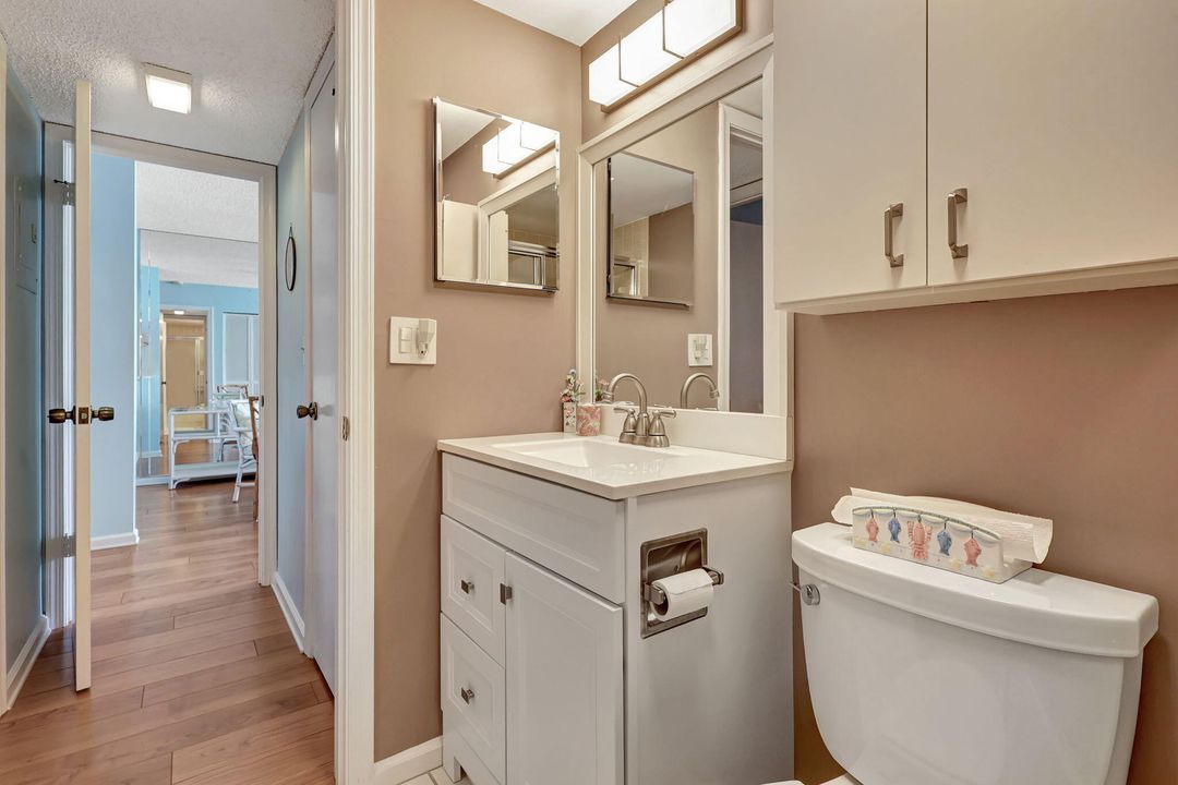 For Sale: $624,900 (2 beds, 2 baths, 1056 Square Feet)