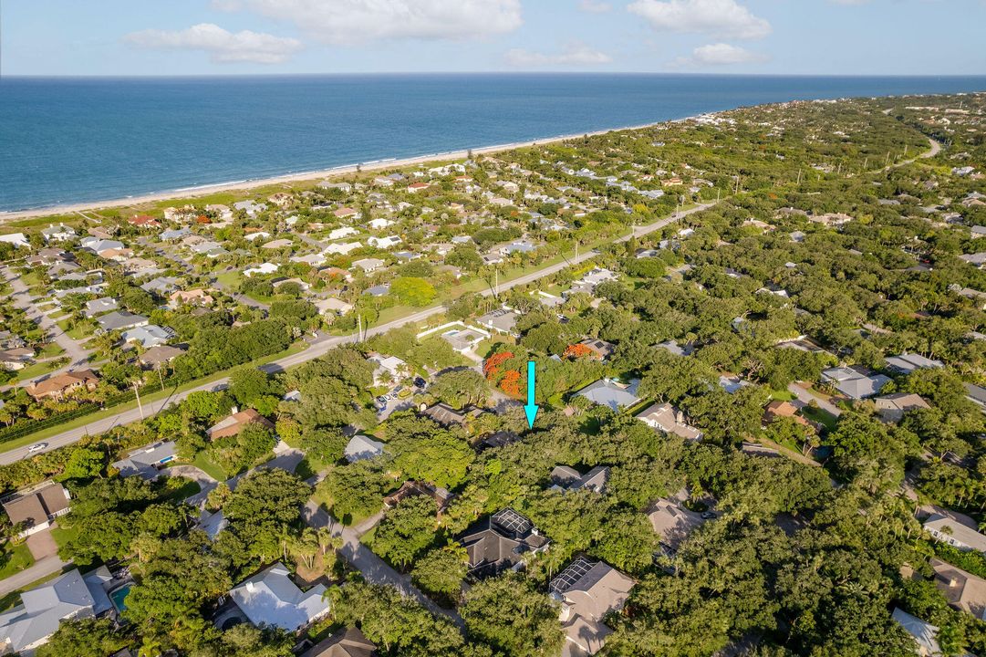 待售: $900,000 (3 贝兹, 2 浴室, 2142 平方英尺)