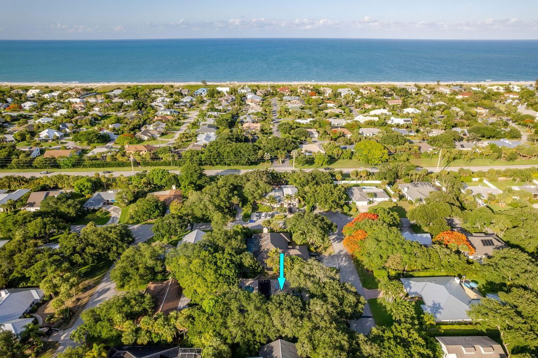 待售: $900,000 (3 贝兹, 2 浴室, 2142 平方英尺)