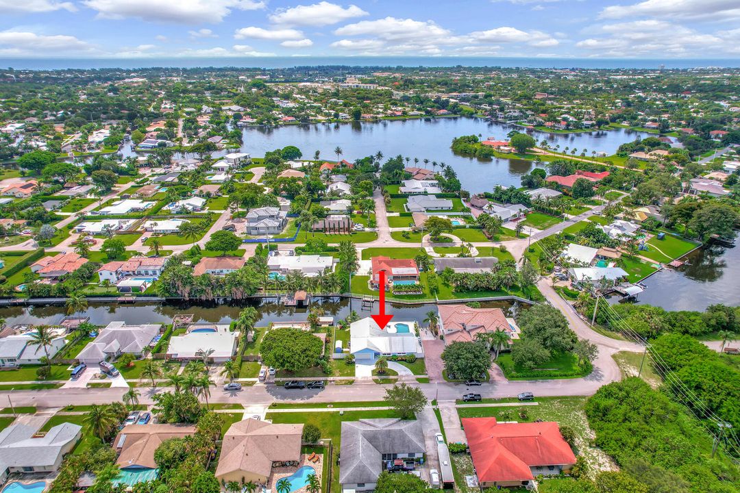 For Sale: $1,299,000 (3 beds, 2 baths, 2055 Square Feet)