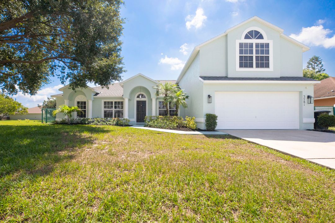 Active With Contract: $489,900 (5 beds, 3 baths, 2722 Square Feet)
