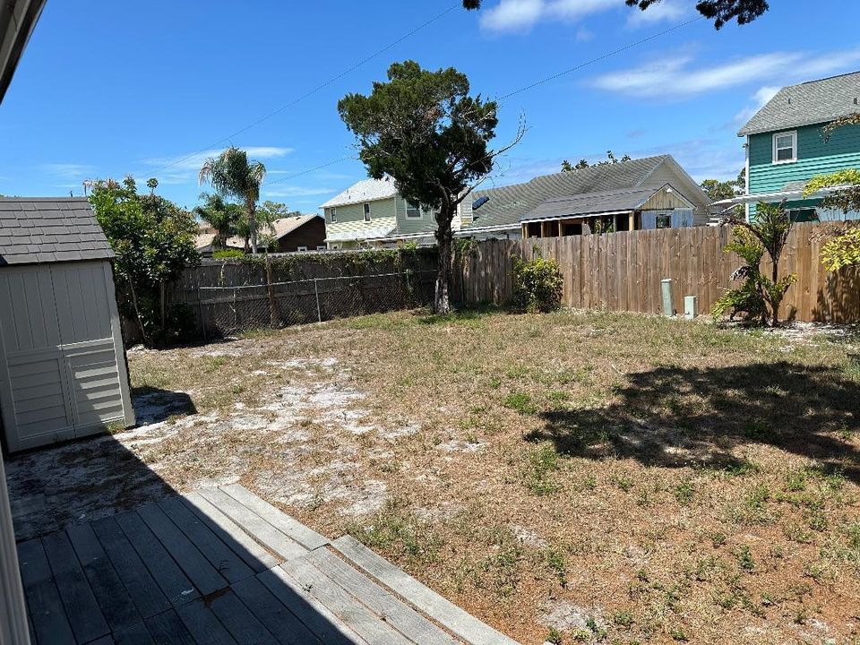 For Sale: $329,000 (3 beds, 2 baths, 1382 Square Feet)