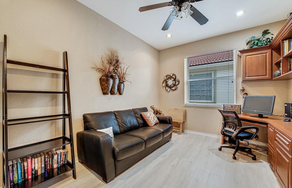 For Sale: $459,990 (3 beds, 2 baths, 1627 Square Feet)